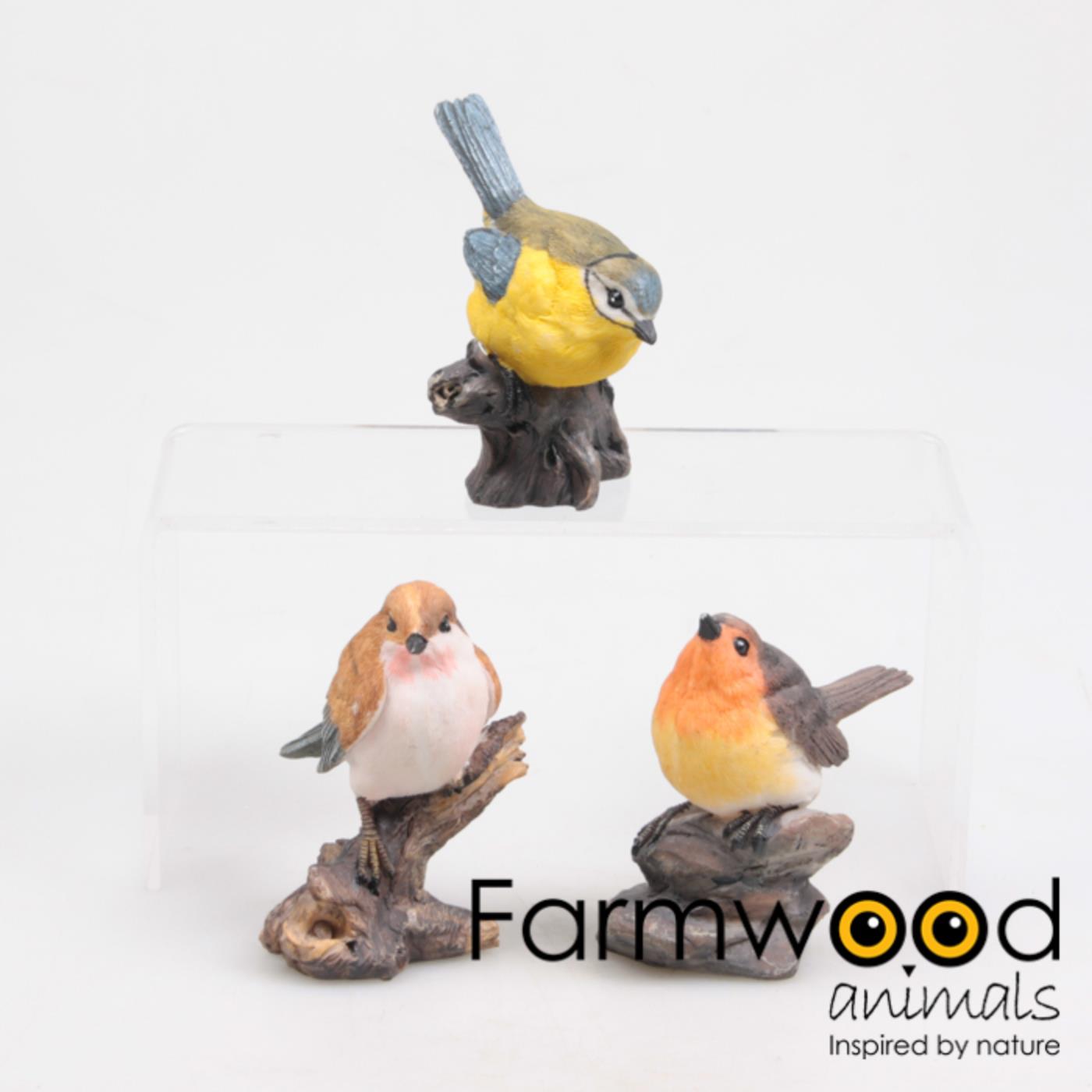Farmwood Vogel op steen/stronk 6x3,5x7cm